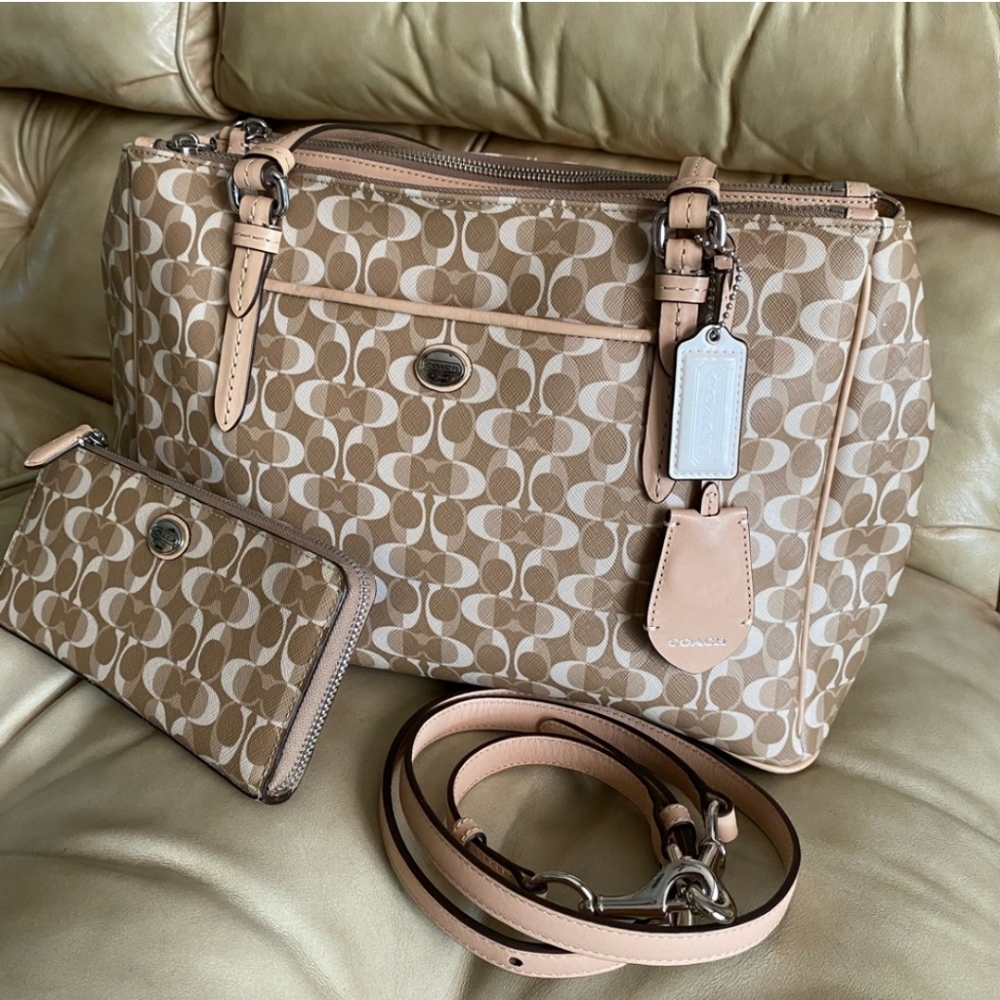 Coach Peyton Bag & Wallet Dream C Jordan Double Zip Carryall Beige Cream